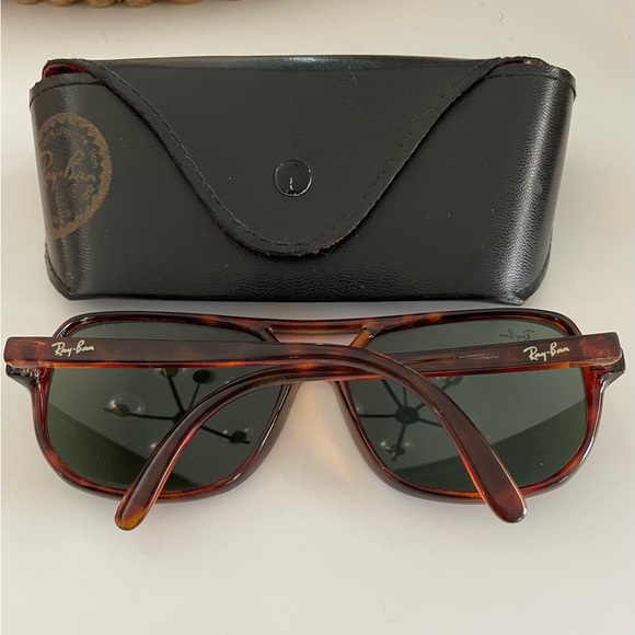 Ray-Ban vintage sunglasses - Picture 2 of 2
